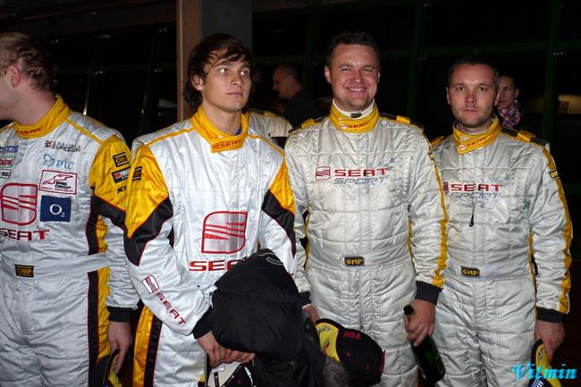 Epilog 2010 a stříbro pro Seat Sport - Hybáček, Matějovský, Abraham a Nemec, foto V.Klígl