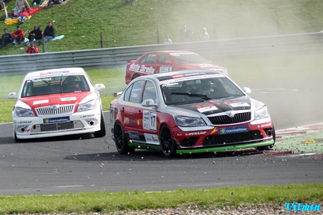 Oficiln : Okruhov Clio Cup Bohemia a Octvia cup 2011spoj sv sly !