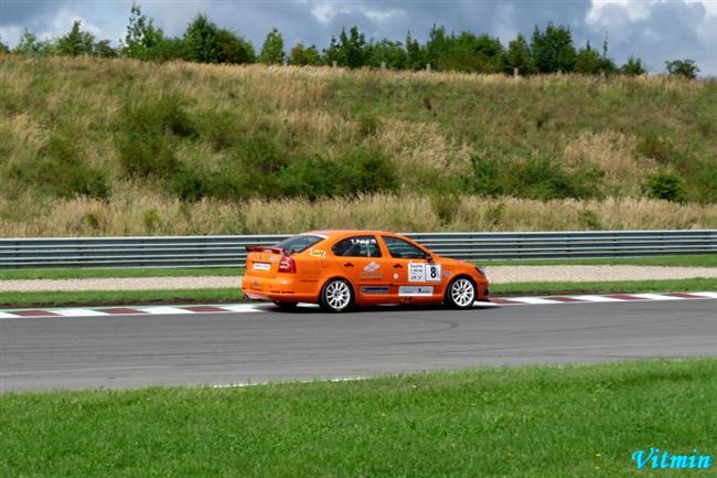 Oficiln : Okruhov Clio Cup Bohemia a Octvia cup 2011spoj sv sly !