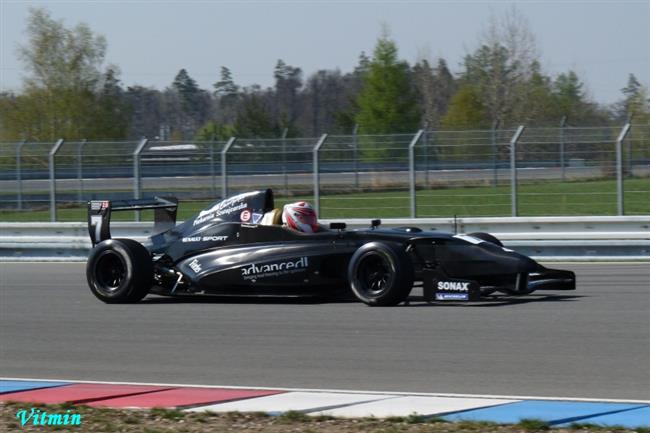 Jarn Brno 2010 a formule Renault, foto V. Klgl