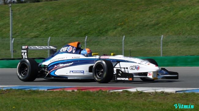 Jarní Brno 2010 a formule Renault, foto V. Klígl
