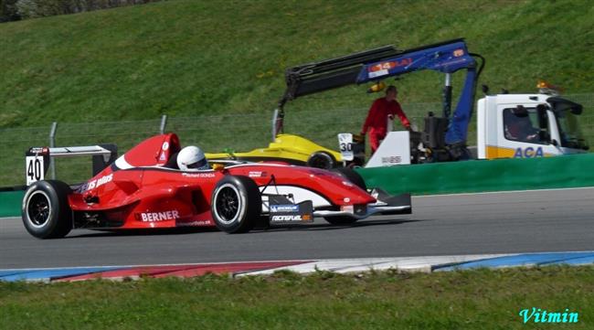 Jarn Brno 2010 a formule Renault, foto V. Klgl