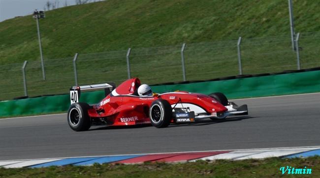 Jarn Brno 2010 a formule Renault, foto V. Klgl