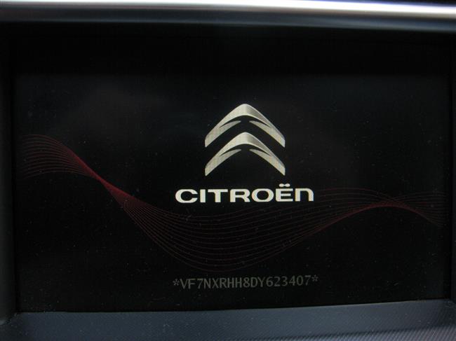 Test imagovho Citroenu DS4 s naftovm motorem 2,0 HDI.