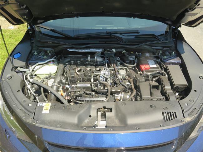 Honda Civic 1,0 Turbo Executive Sport Line s automatem CVT