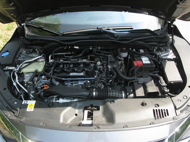 Test Hondy Civic sedan 1,5 Turbo Executive