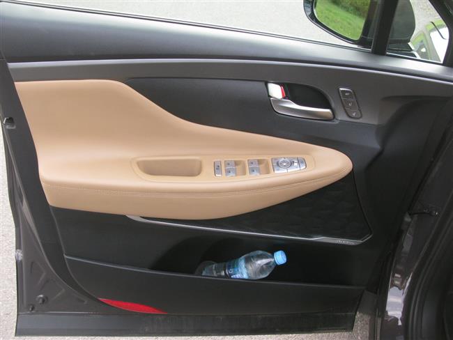 Test velkého SUV Hyundai Santa Fe PHEV v sedmimístném provedení