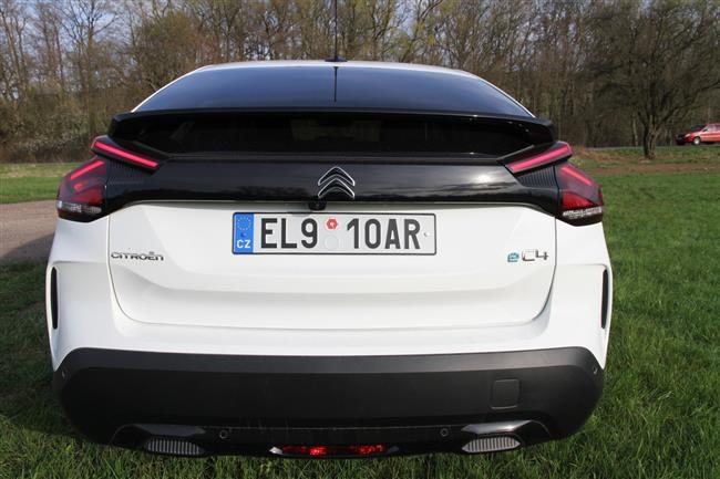 Test elektrickho Citroenu e-C4 Shine Pack