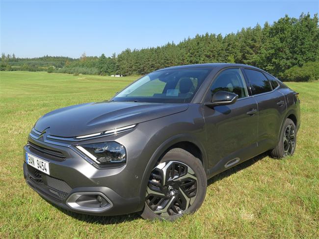 Test Citroenu C4X 1,2 turbo automat Shine
