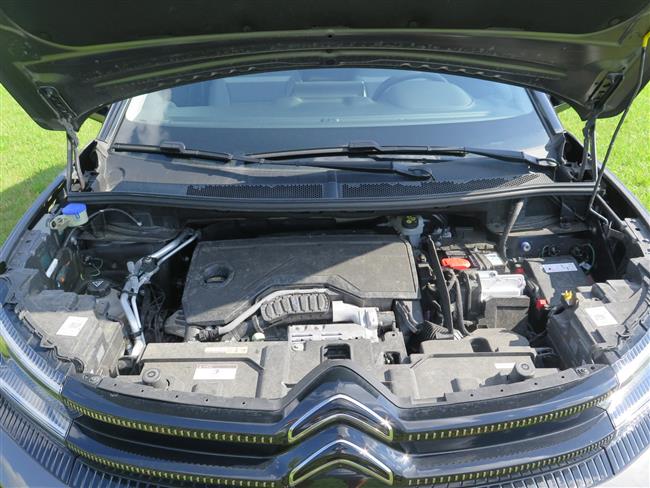Test Citroen C5 AirCross 1,2 Hybrid 136 -DCS6 Shine