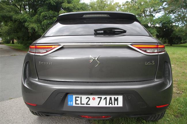 Test elektrickho DS3 Crossback E-Tense Grand Chic