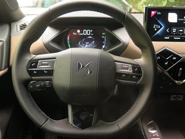 Test elektrického DS3 Crossback E-Tense Grand Chic