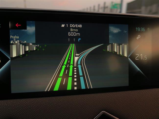 Test elektrickho DS3 Crossback E-Tense Grand Chic