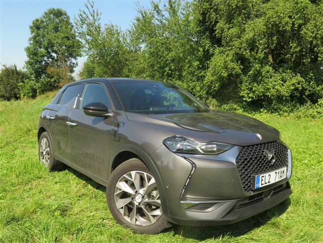 Test elektrickho DS3 Crossback E-Tense Grand Chic