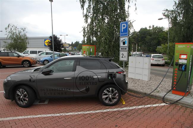 Test elektrického DS3 Crossback E-Tense Grand Chic