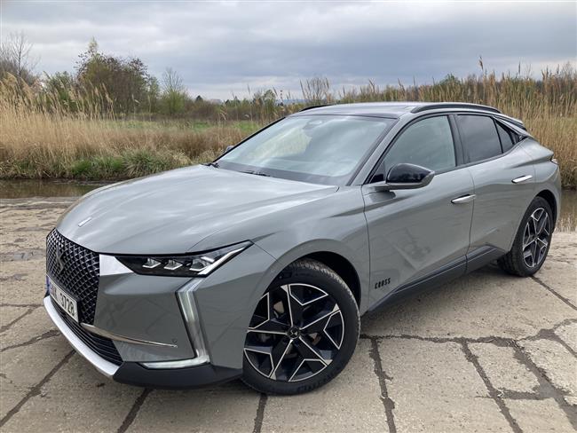Test DS4 Rivoli Cross s naftovým motorem 1,5 s automatem