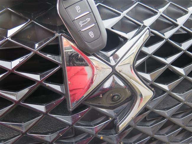 Test DS4 Rivoli Cross s naftovým motorem 1,5 s automatem