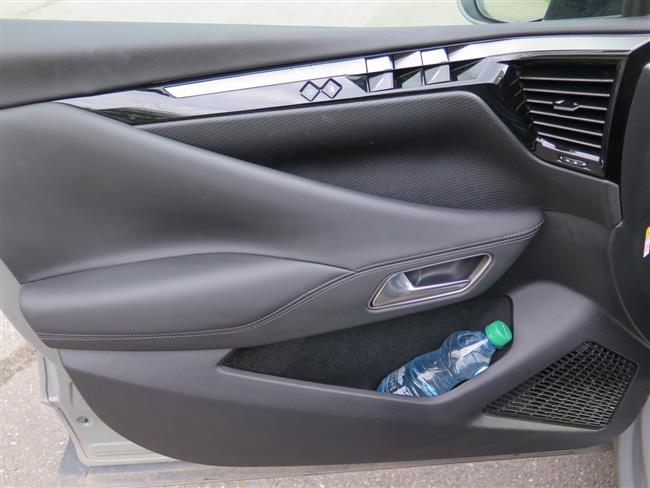 Test DS4 Rivoli Cross s naftovým motorem 1,5 s automatem
