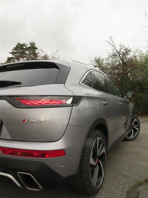 Test DS7 Crossback 1,6 Performance line s automatem