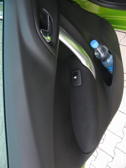 Nový malý Citroen C3 1,6 HDI Exlusive konkurent Fabie a Pola