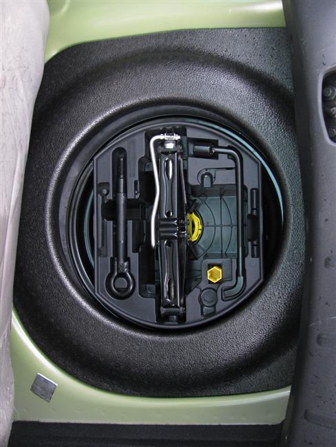 Nový malý Citroen C3 1,6 HDI Exlusive konkurent Fabie a Pola