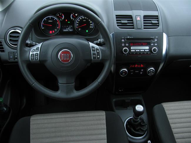Test Fiatu Sedici ve verzi 4x4 s dieselovým motorem 2,0.