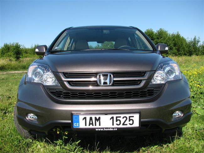 Test SUV střední velikosti Honda CRV s 2,2 dieselem a 5ti stupňovým automatem