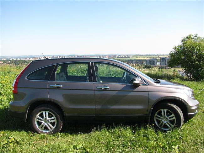 Test SUV střední velikosti Honda CRV s 2,2 dieselem a 5ti stupňovým automatem