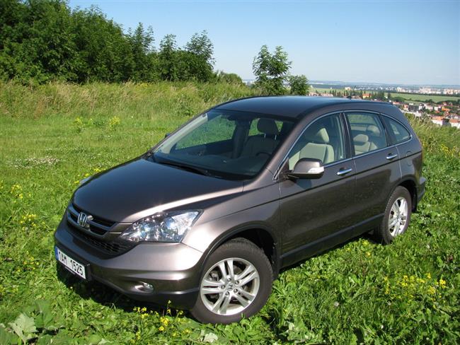 Test SUV střední velikosti Honda CRV s 2,2 dieselem a 5ti stupňovým automatem