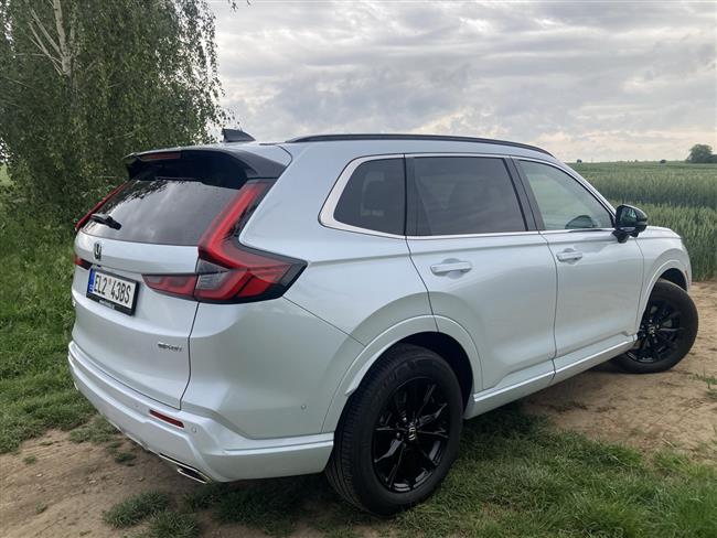 Test Hondy CR-V e PHEV 2,0i MMD Advance tech s pednm pohonem