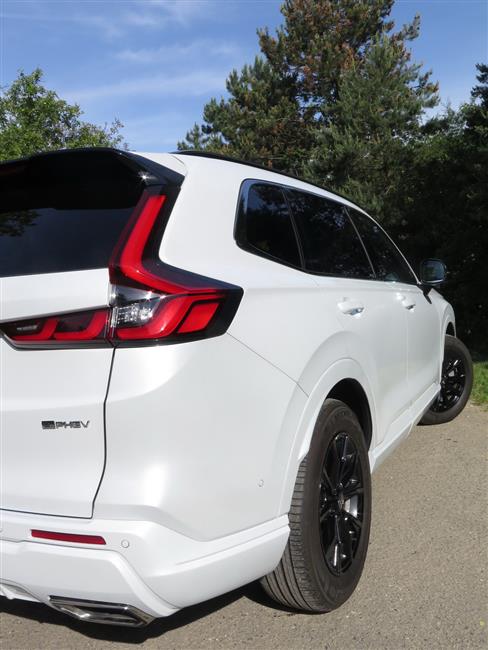 Test Hondy CR-V e PHEV 2,0i MMD Advance tech s pednm pohonem