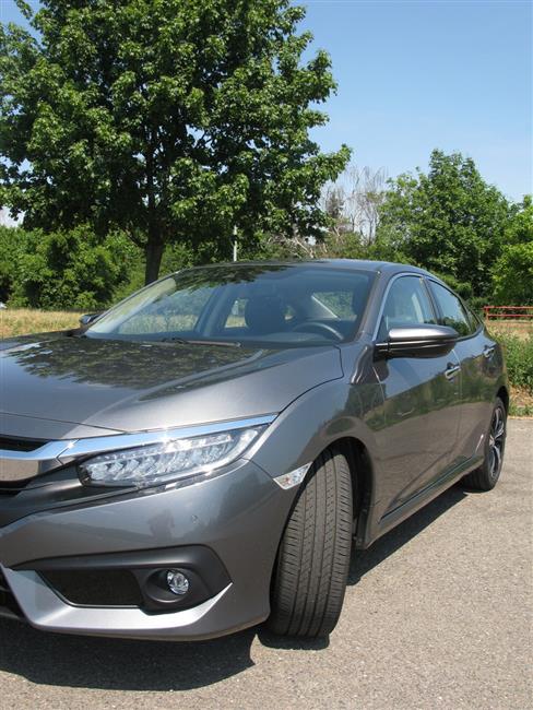 Test Hondy Civic sedan 1,5 Turbo Executive