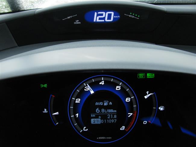 Honda Civic v pětidveřové karosérii s výbavou GT a benzínovým motorem 1,8 VTEC