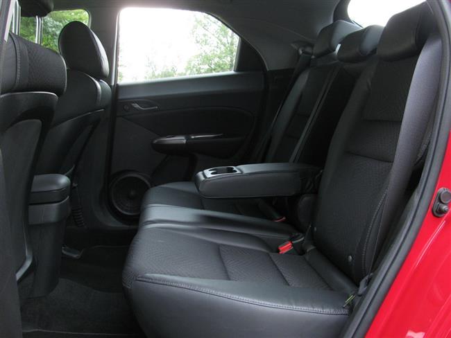 Honda Civic v pětidveřové karosérii s výbavou GT a benzínovým motorem 1,8 VTEC