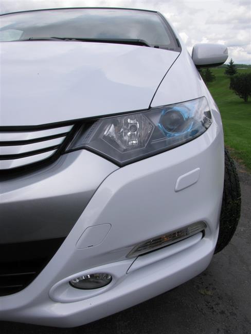 Honda Insight hybrid s benzínovým motorem a elektrickým pomocníkem