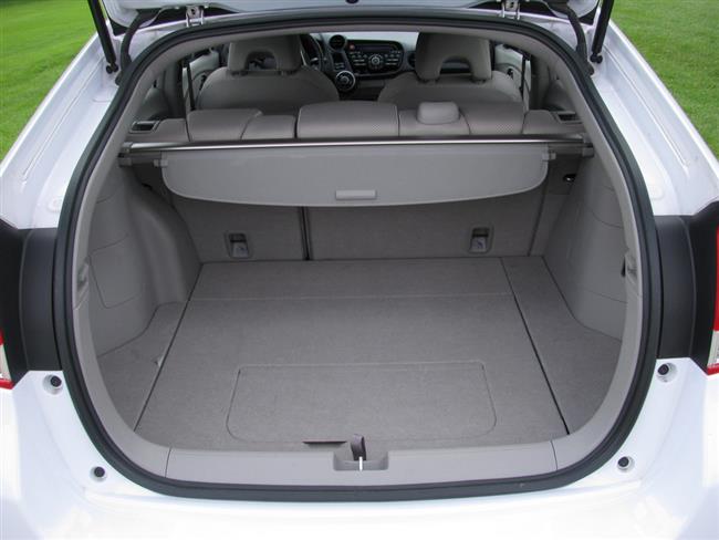 Honda Insight hybrid s benzínovým motorem a elektrickým pomocníkem