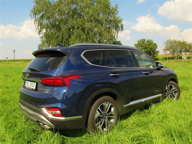 Test velkého SUV Hyundai Santa Fe s 2,2 CRDi automat v sedmimístném provedení