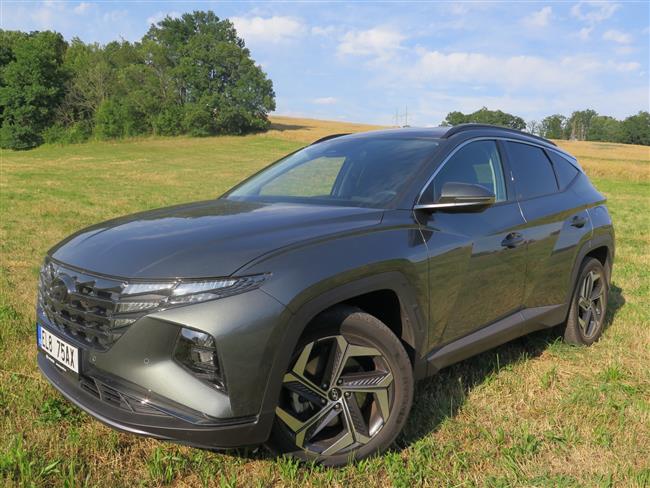 Test Hyundai Tucson s 1,6 benznem plug in hybrid ve tykolce