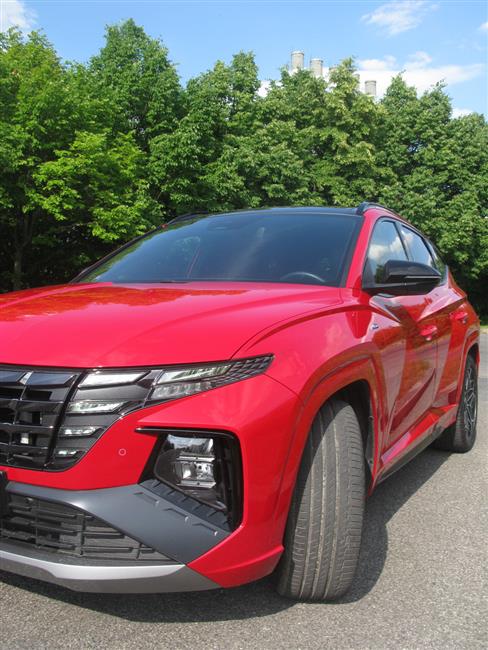 Test SUV Hyundai Tucson s 1,6 benznem s automatem ve tykolce v paketu N Line