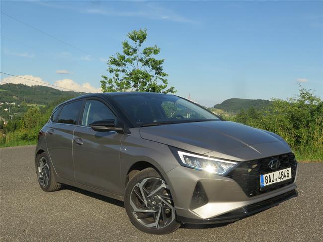 Test Hyundai i20 třetí generace mild hybrid s motorem 1,0 Turbo s automatem