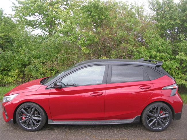 Test Hyundai i20 N sportovn verze s motorem 1,6 Turbo s manulem
