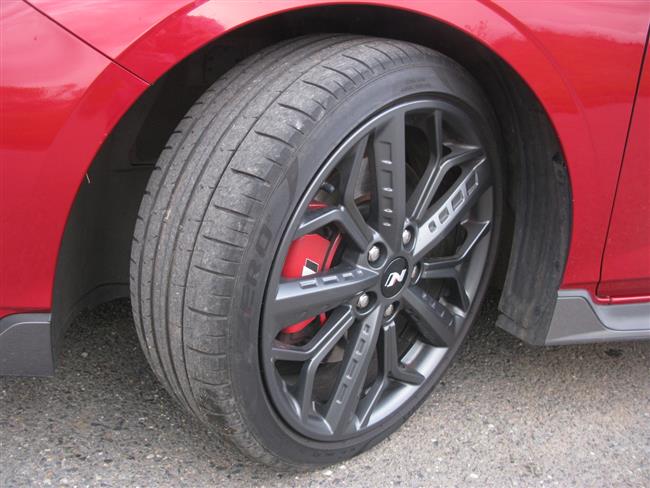 Test Hyundai i20 N sportovn verze s motorem 1,6 Turbo s manulem