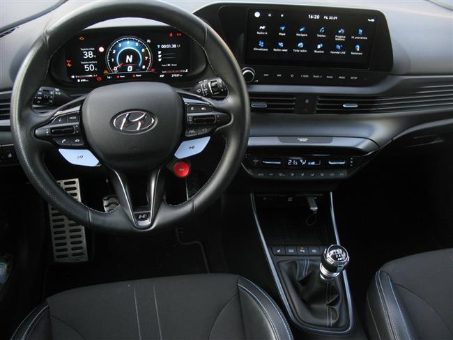 Test Hyundai i20 N sportovn verze s motorem 1,6 Turbo s manulem
