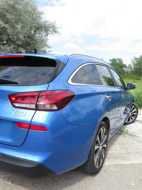 Test Hyundae i30 Combi 1,4 Turbo automat tet generace