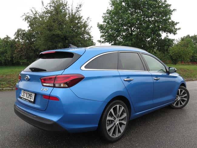 Test Hyundae i30 Combi 1,4 Turbo automat tet generace