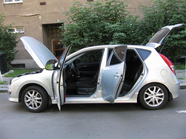 Český kompakt se silným naftovým motorem 1,6 CRDI to je Hyundai i30 z Nošovic