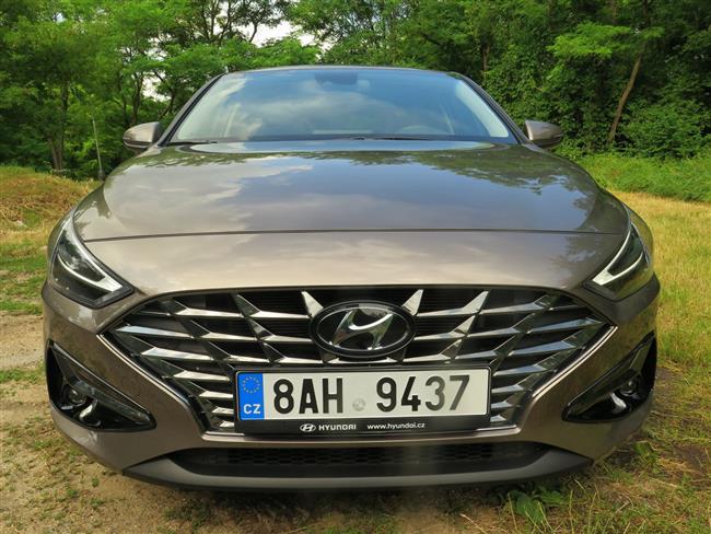 Test Hyundae i30 Fastback 1,5 Turbo mild hybrid