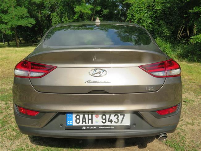 Test Hyundae i30 Fastback 1,5 Turbo mild hybrid