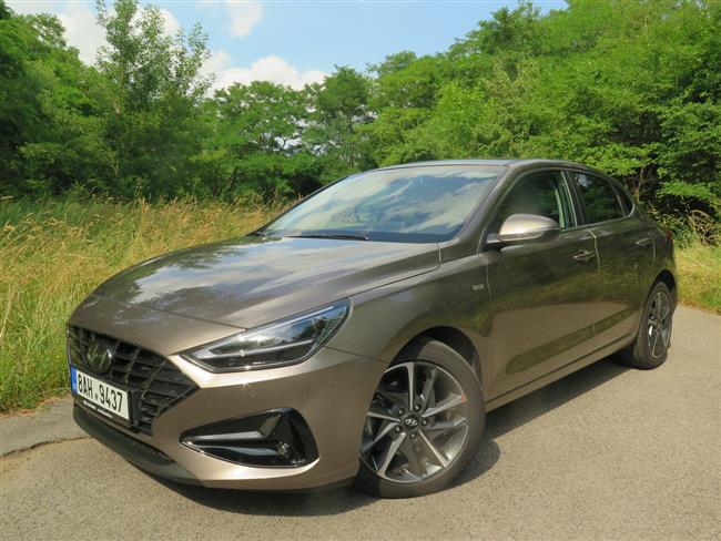 Test Hyundae i30 Fastback 1,5 Turbo mild hybrid