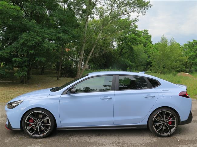 Test sportovní Hyundae i30 Fastback N Performance